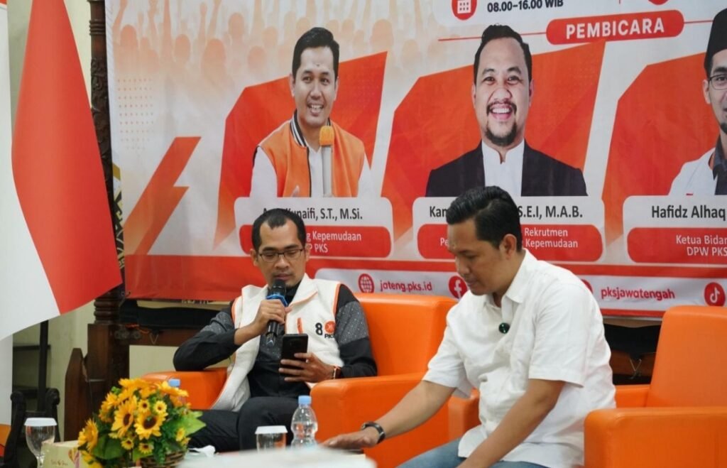 APMI Jateng Bekali Kader Muda Hadapi Ruang Publik, Hafidz: Jangan ...